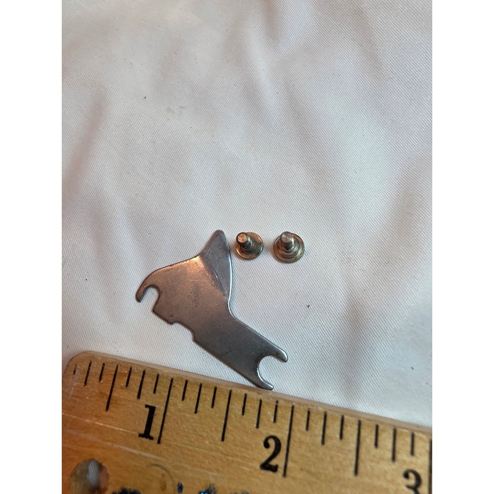 Singer 714 Sewing Machine Replacement Part Guide Plate and Screws Vintage Metal